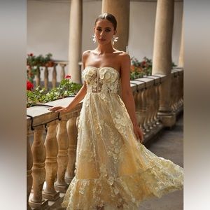 Alamour the Label Dahlia dress Size L